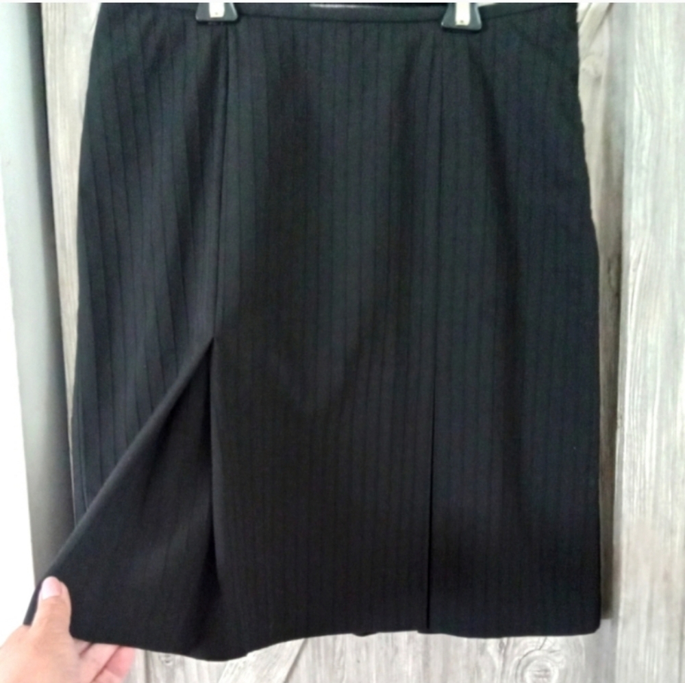 Liz Claiborne Black Lined Skirt 14